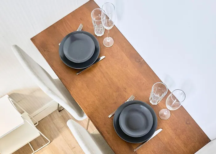 Equipped - Near Train Stations Apartment Lille